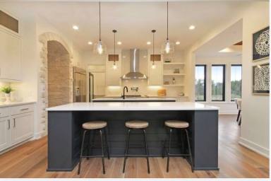 44424312_2198546100420782_361197317845417984_n